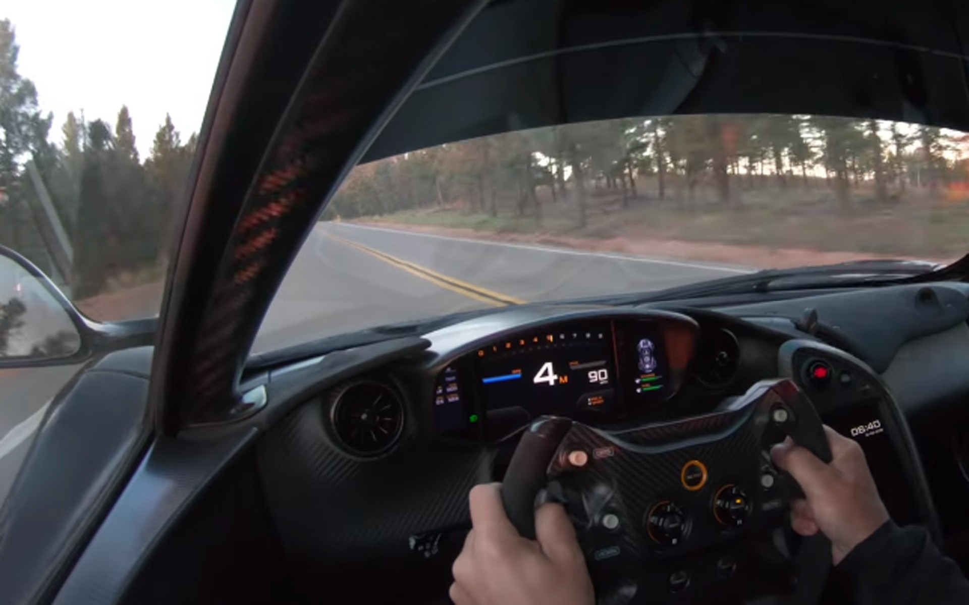 Αυτή είναι μια χαλαρή βόλτα στο Pikes Peak με McLaren (video)