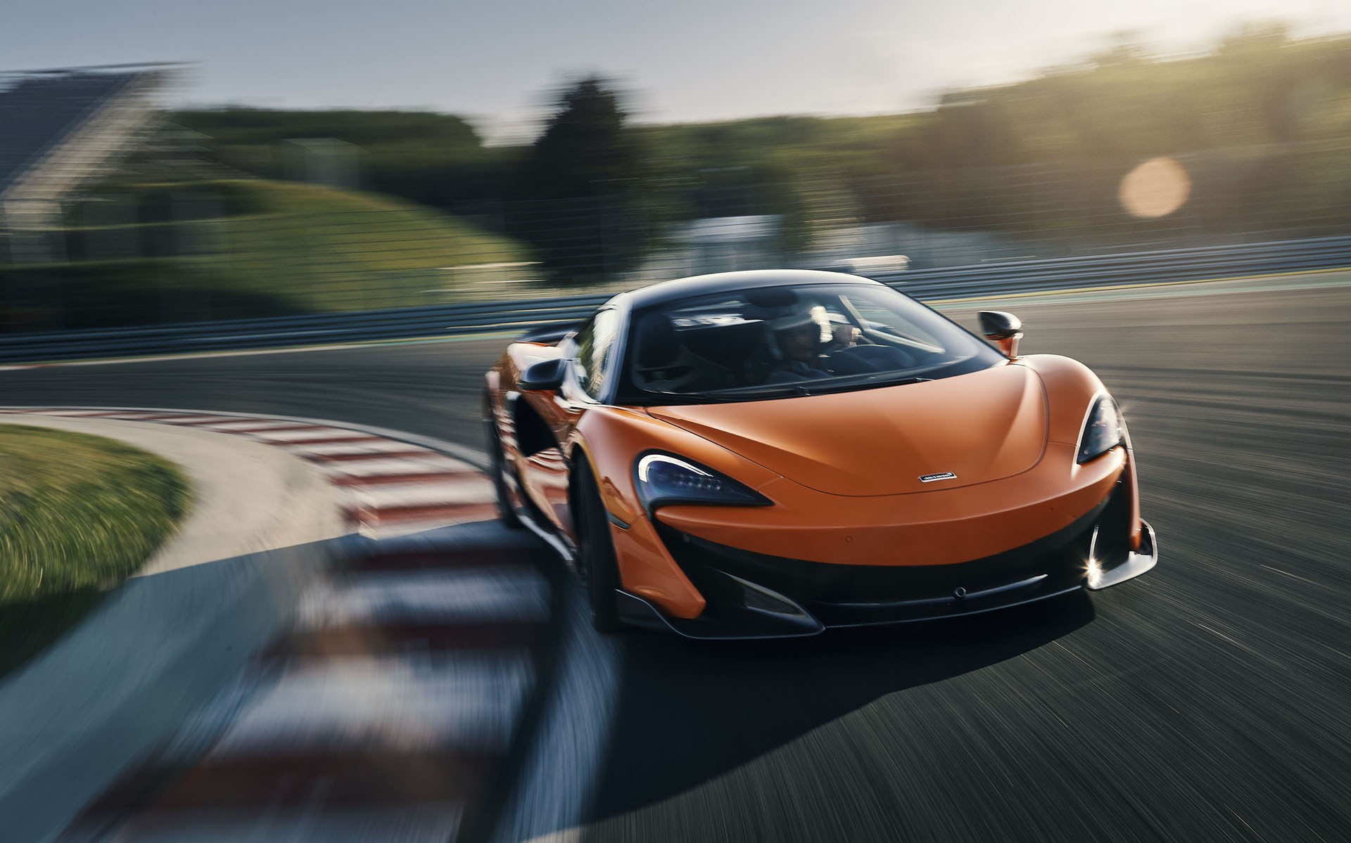 Κατακόρυφη αύξηση των πωλήσεων της McLaren μέσα στο 2018