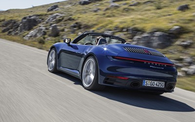Η νέα Porsche 911 «ξεσκεπάστηκε»! (video)