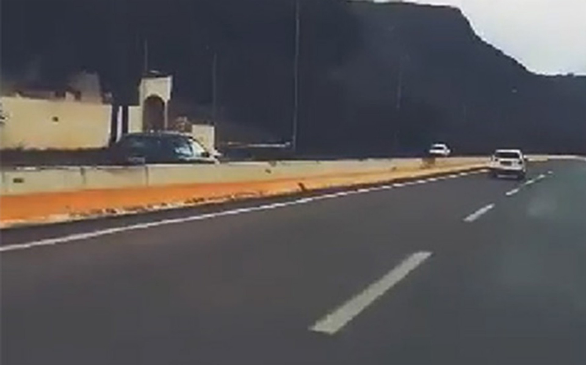 «Εγκληματική» δράση: Οδηγούσε για ώρα ανάποδα στην Εθνική! (video)