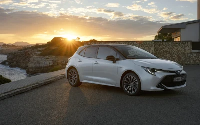 Οδηγούμε τη νέα Toyota Corolla (video)