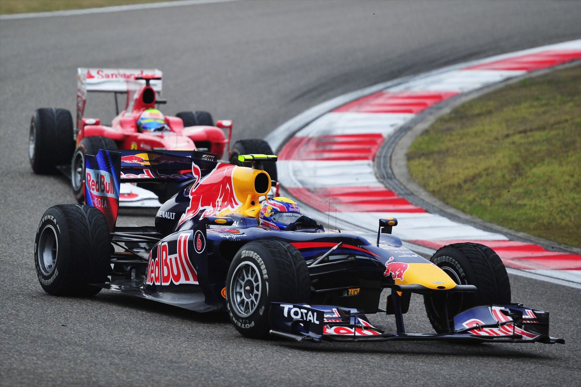 Τρία δέκατα κέρδισε η Red Bull Racing