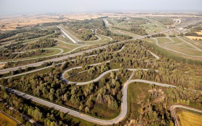 H Fiat Chrysler μας βάζει στα παρασκήνια (vid)