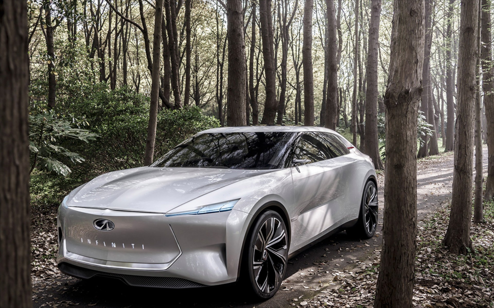 Infiniti Qs Inspiration: Ένα φουτουριστικό ηλεκτρικό σπορ σεντάν