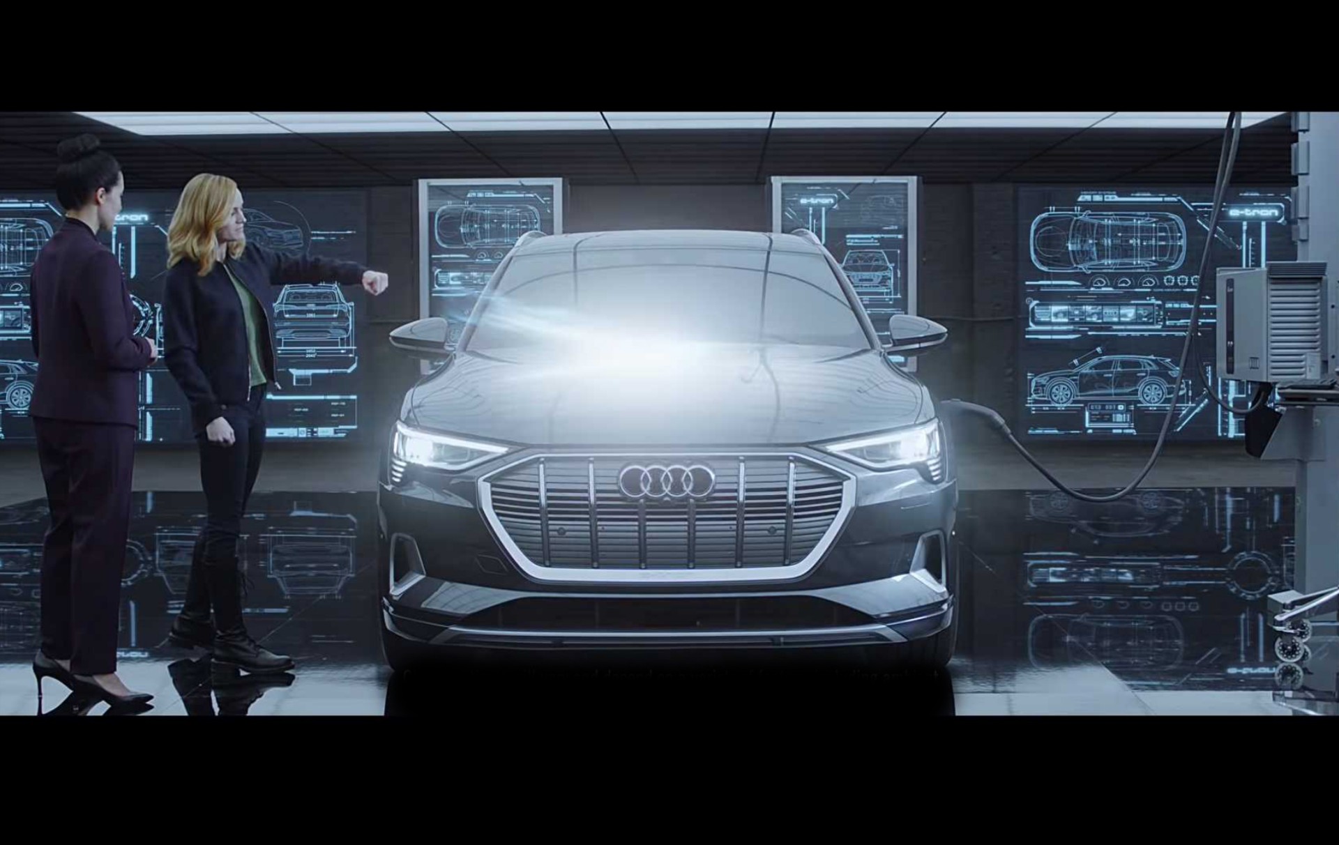 H Captain Marvel “ενημερώνεται” από την… Audi (video)