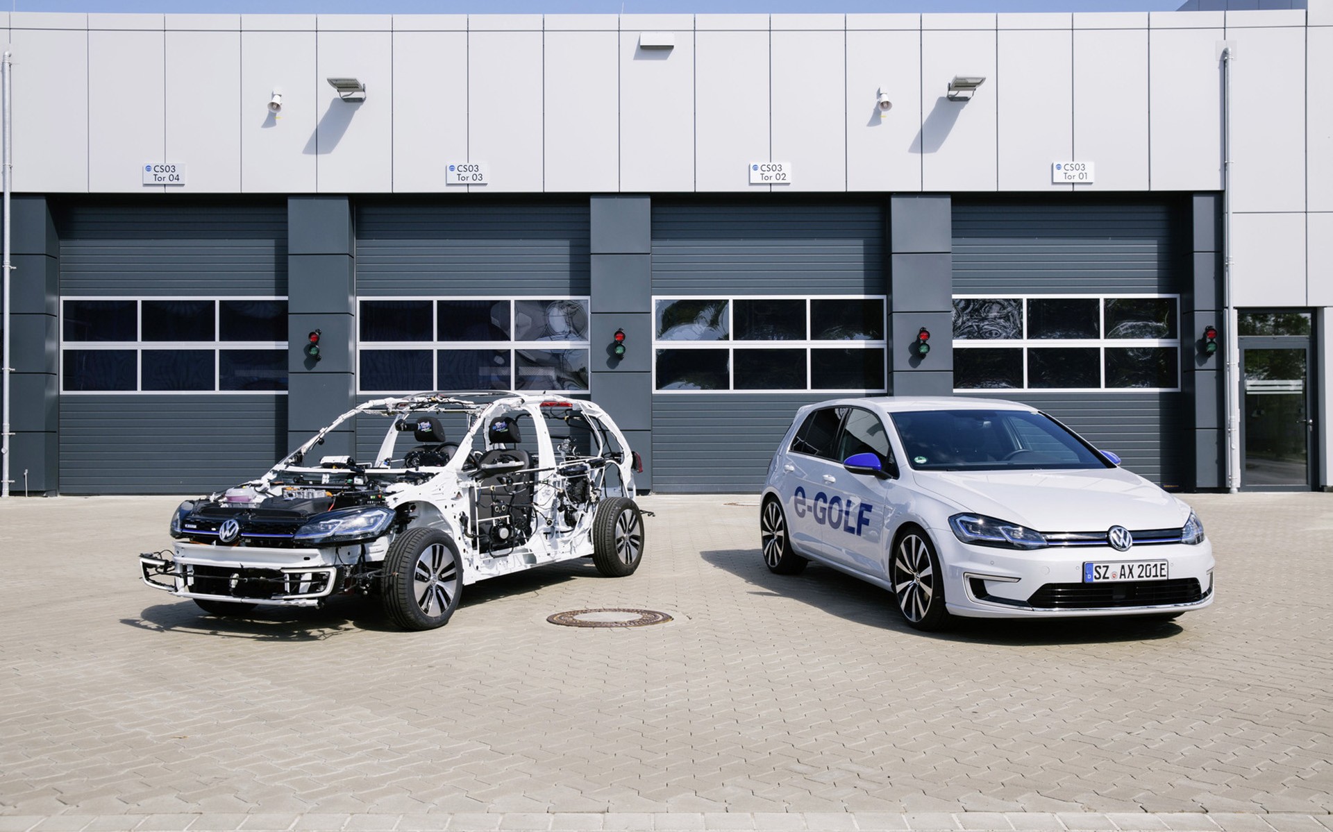 Volkswagen: Απογυμνώνει το e-Golf και μοιράζεται τα μυστικά του