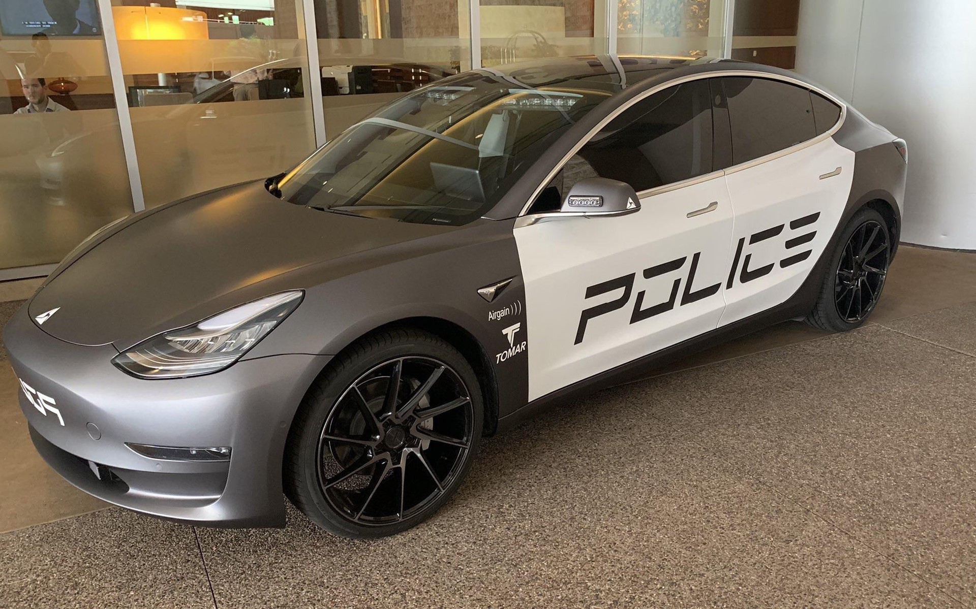 Περιπολικό πρωτότυπο Tesla Model 3