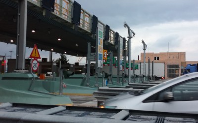 Πώς θα γίνει την Κυριακή η δωρεάν διέλευση από τα διόδια