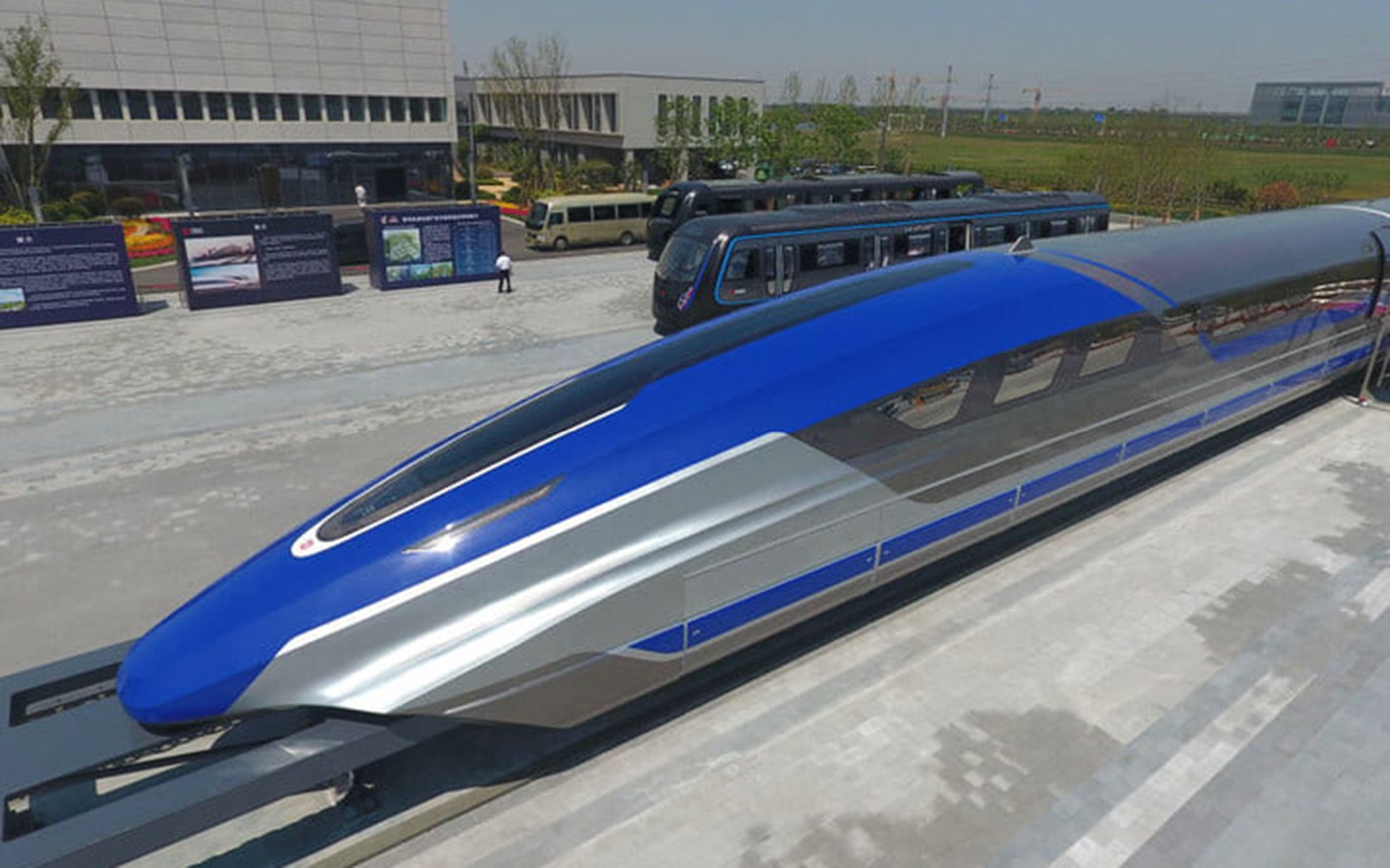 Σκληρή μάχη Κίνας-Ιαπωνίας: Δύο αιωρούμενα τρένα με ασύλληπτες ταχύτητες (video)