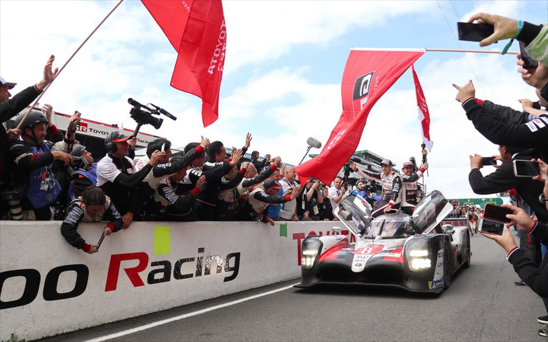 1-2 από την Toyota στις 24 Ώρες του Le Mans