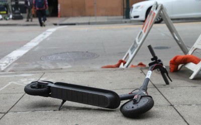 72χρονη παρασύρθηκε από ηλεκτρικό πατίνι