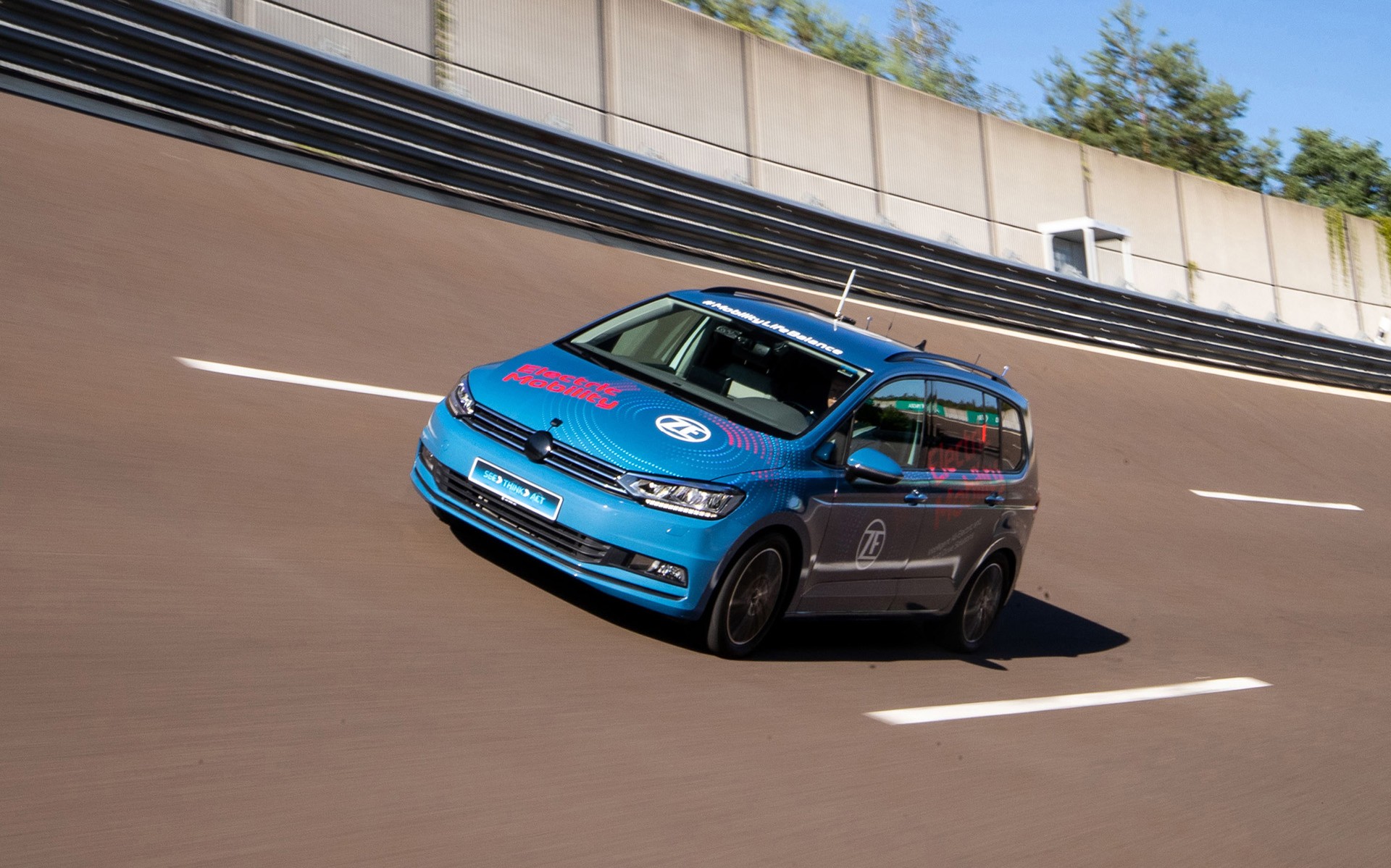 Κιβώτιο 2 σχέσεων από την ZF για ηλεκτρικά οχήματα (vid)