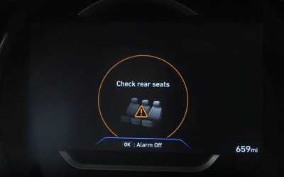 Πώς θα αποφευχθούν οι θάνατοι παιδιών από θερμοπληξία στο αυτοκίνητο (vid)