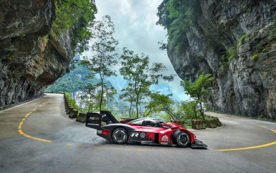 Volkswagen ID. R: Έτσι πέτυχε το ρεκόρ στο βουνό Tianmen (video)