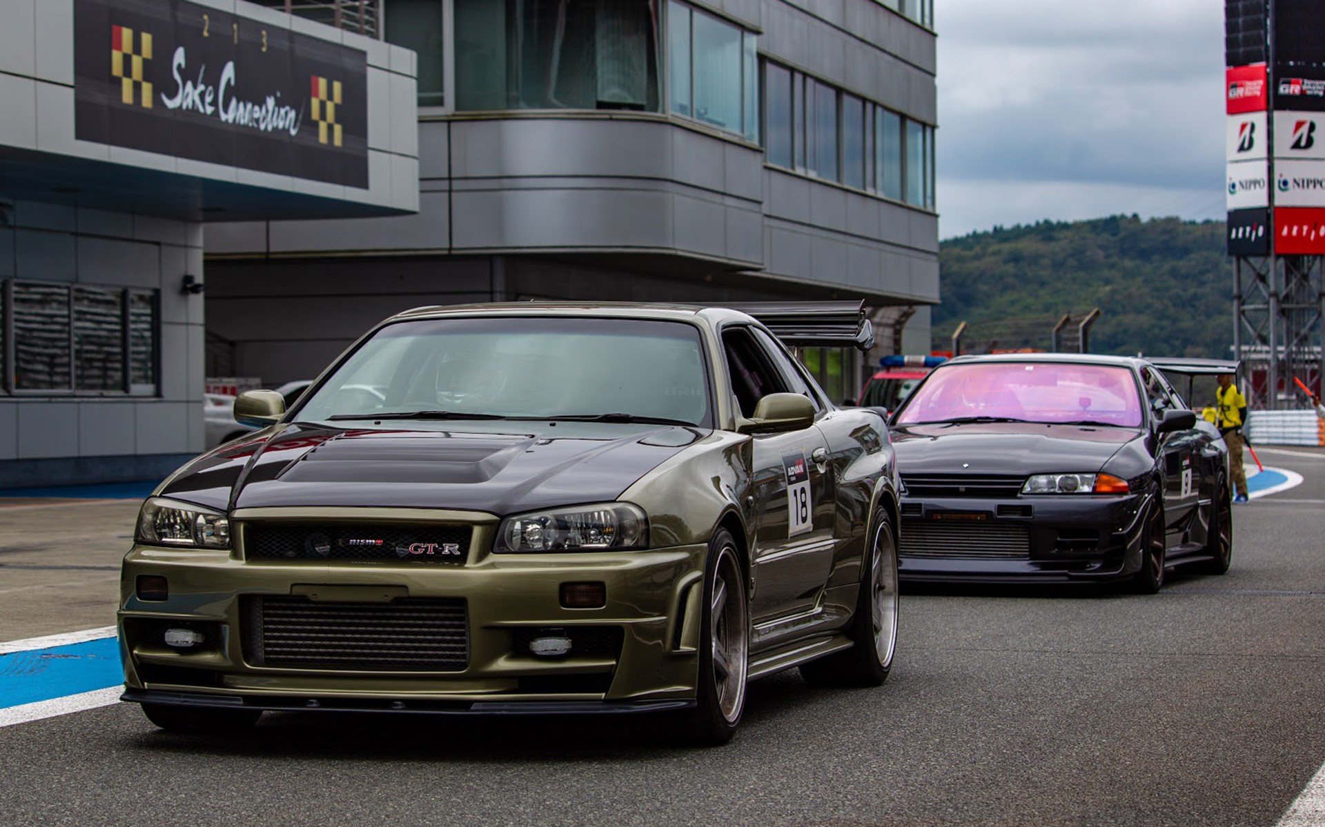 Εκατοντάδες Nissan GT-R “απελευθερώνουν” την ισχύ τους (video)