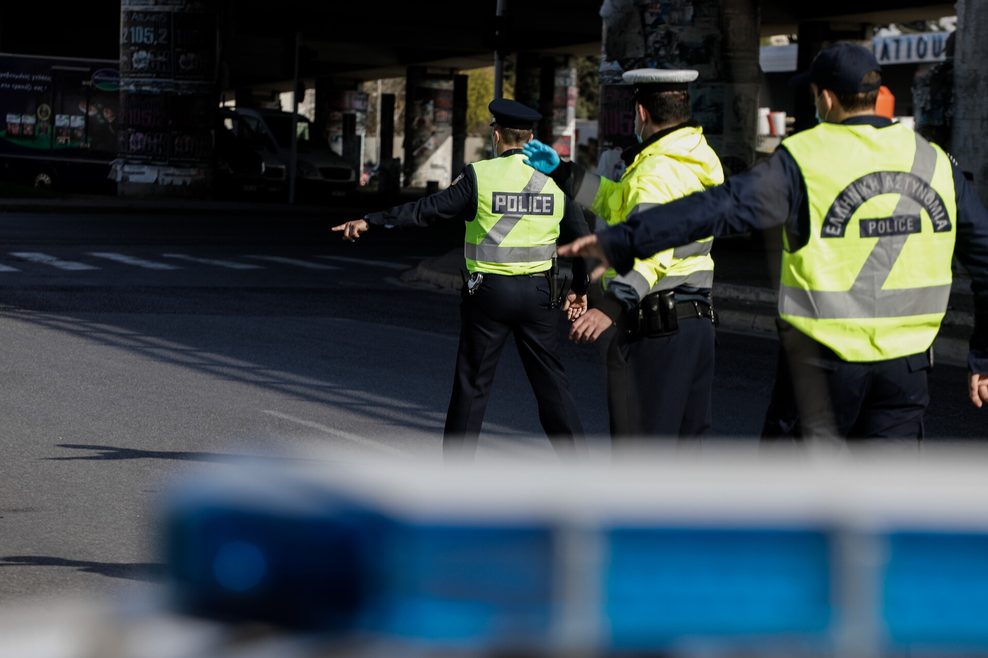 Πρόστιμο για κινητό στο αυτοκίνητο - Τι θα πληρώσεις αν σε πιάσουν