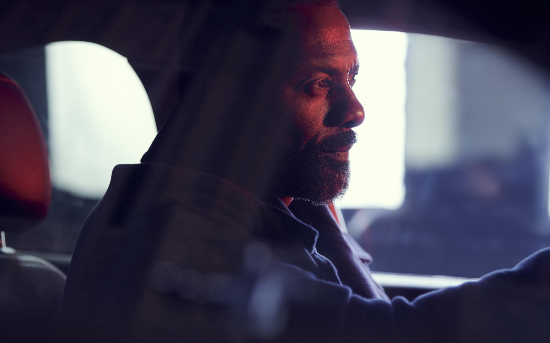 O Idris Elba θα αποκαλύψει το ηλεκτρικό SUV της Ford