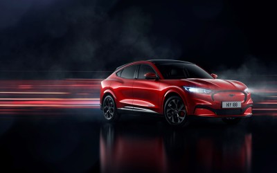 Ford Mustang Mach-E: Το ηλεκτρικό SUV με αυτονομία 600 km (vid)