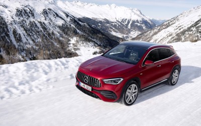 Η νέα AMG GLA με 306 ίππους (video)