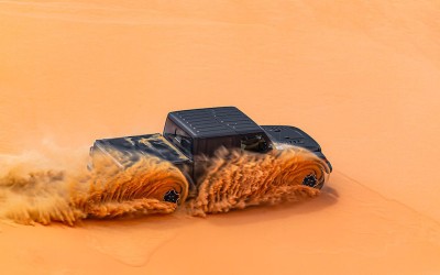 Jeep Gladiator: Στην έρημο του Abu Dhabi πριν έρθει στην Ευρώπη