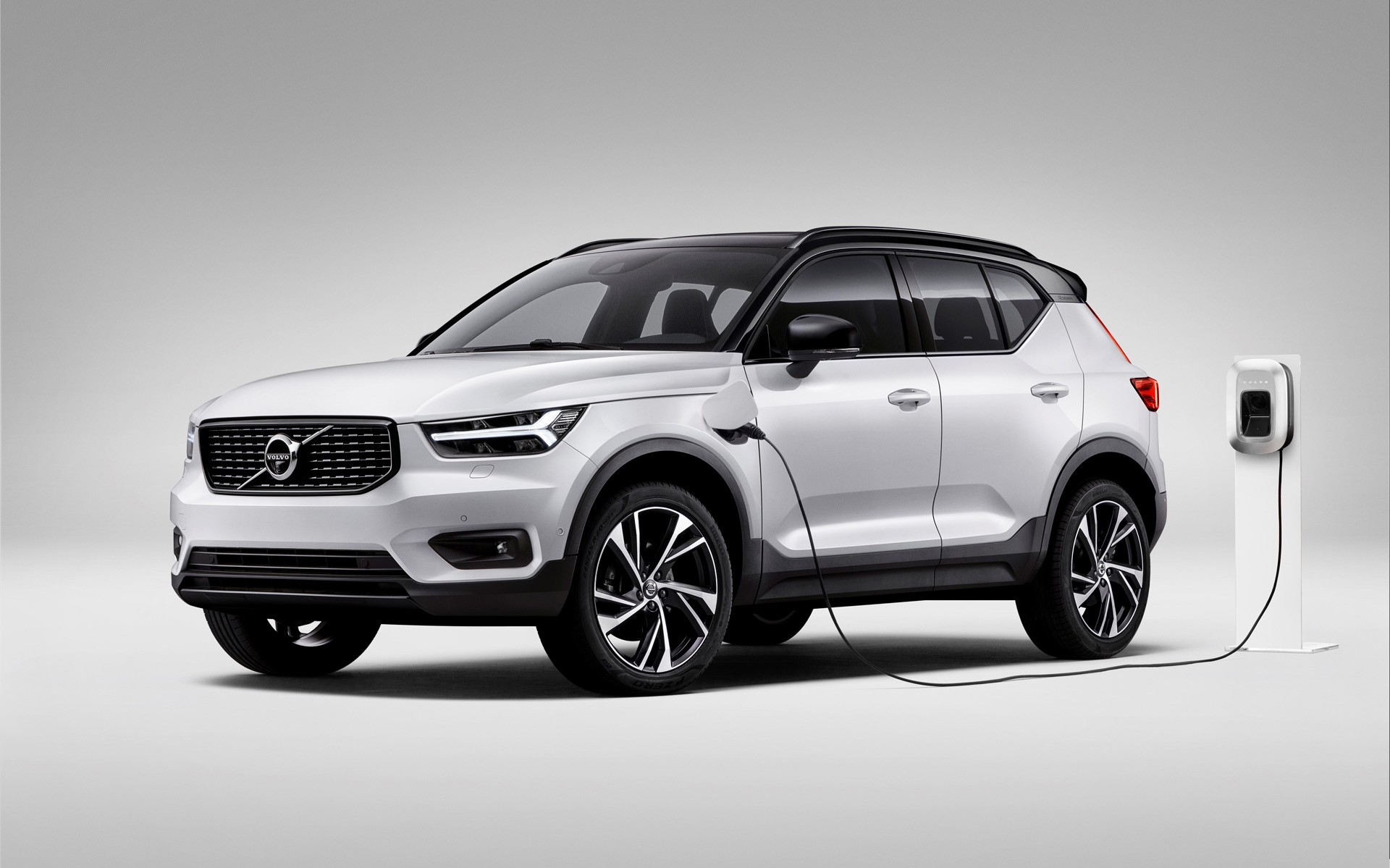 Επιδότηση ηλεκτρικής ενέργειας με κάθε αγορά Volvo plug-in hybrid