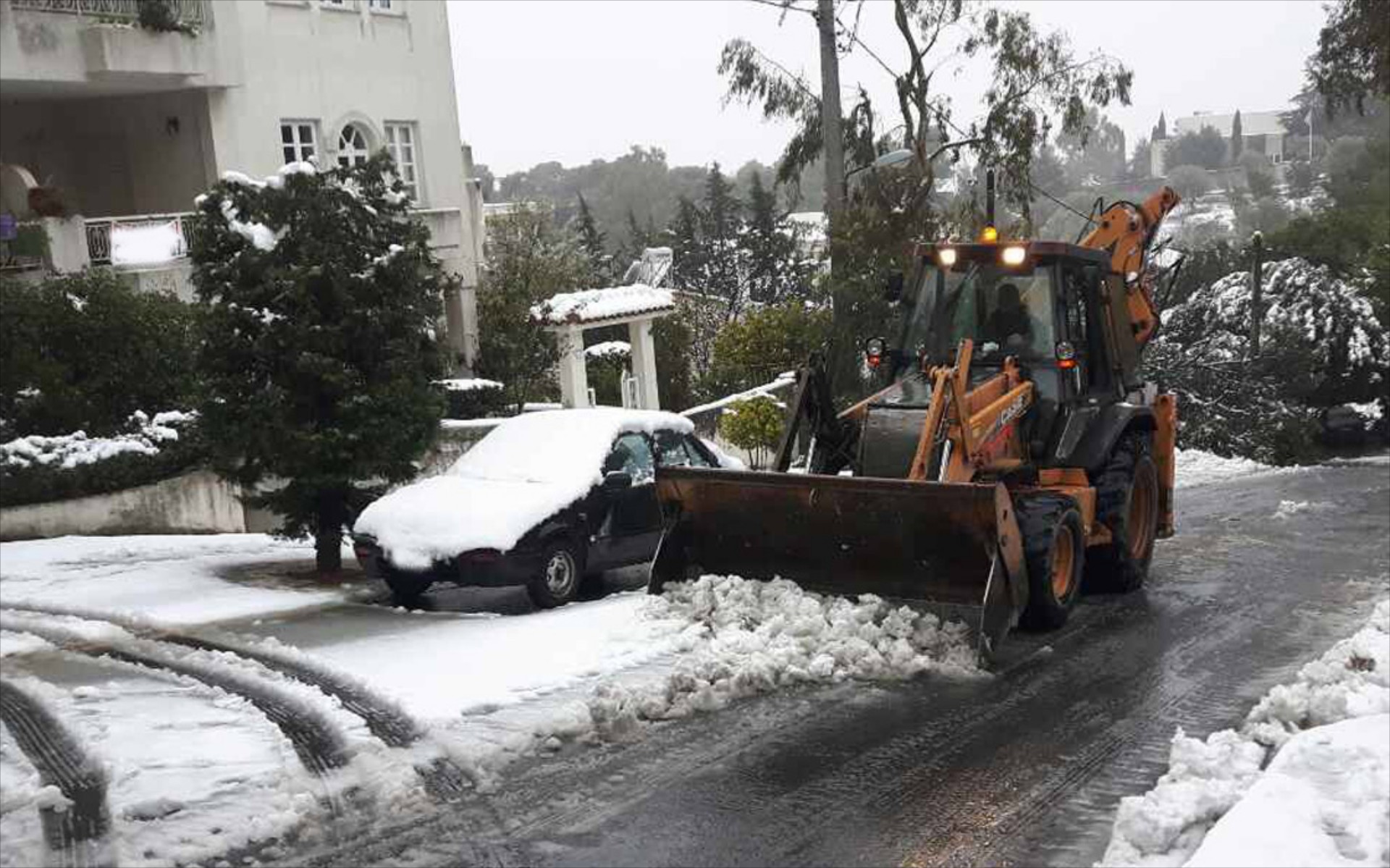 Ποιοι δρόμοι είναι κλειστοί, πού χρειάζονται αλυσίδες
