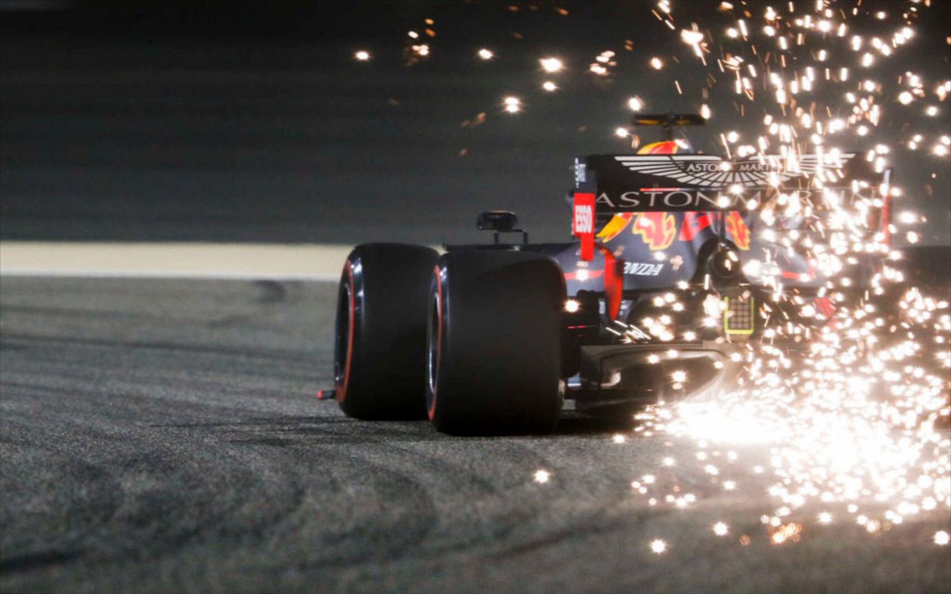 F1: Αναβολή και για τα Grand Prix Μπαχρέιν και Βιετνάμ