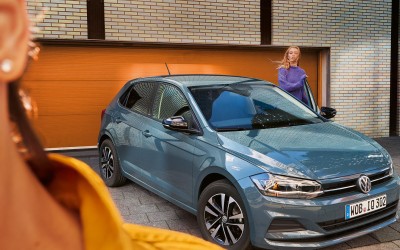 Διάλεξε το καινούριο σου αυτοκίνητο από το σπίτι, online