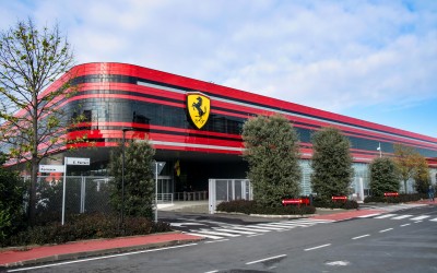 H Ferrari στο πλευρό των Ιταλών με δωρεά 10 εκ. ευρώ