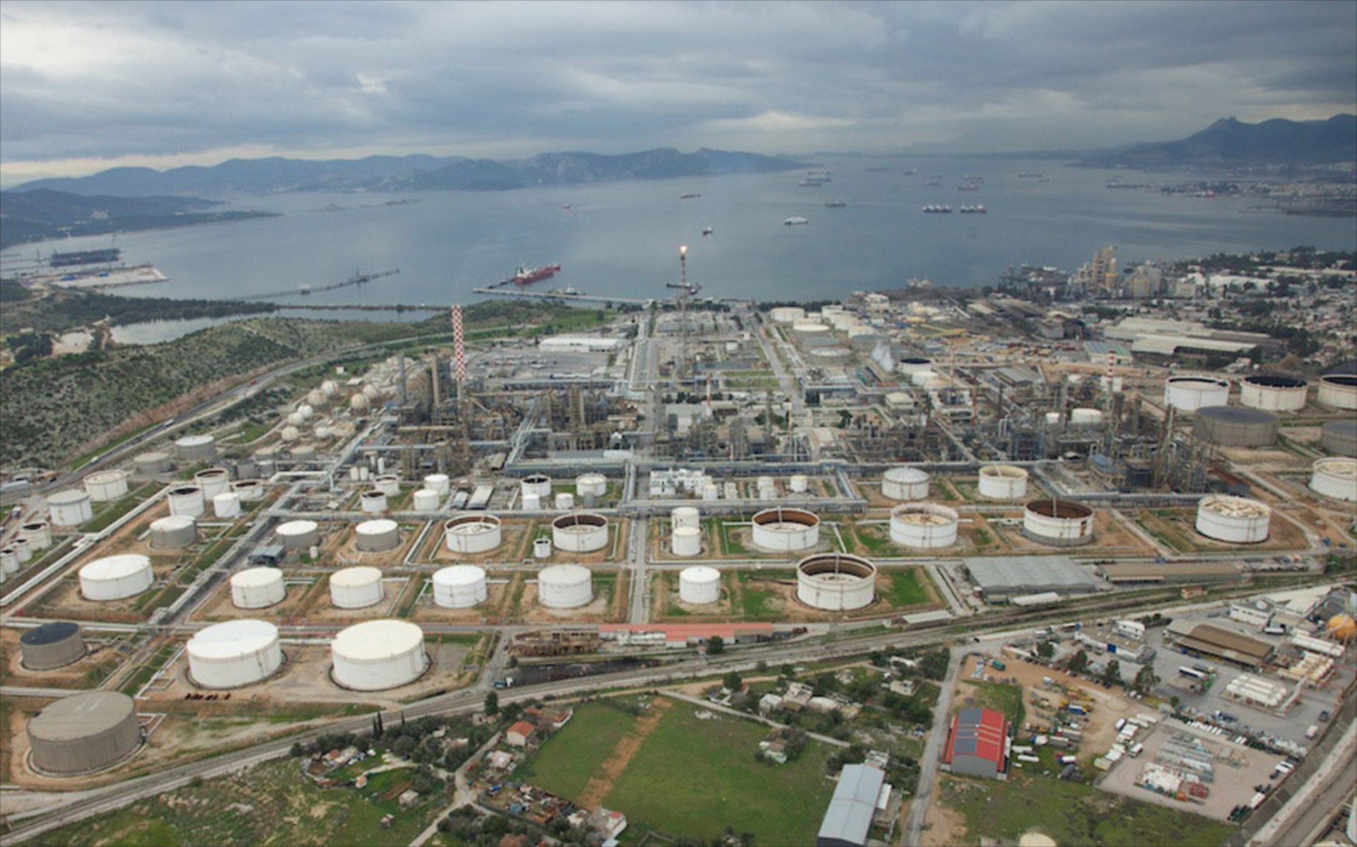 Σημαντική προσφορά από τα Ελληνικά Πετρέλαια στη μάχη κατά του κορονοϊού