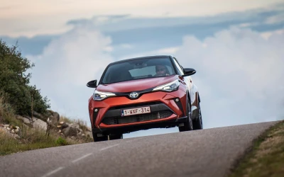 Δοκιμή: Toyota C-HR 2.0 Hybrid – Η ισχυρή εκδοχή!