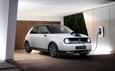 Σκοτώνουν τις μπαταρίες όταν… γεράσουν; (video)