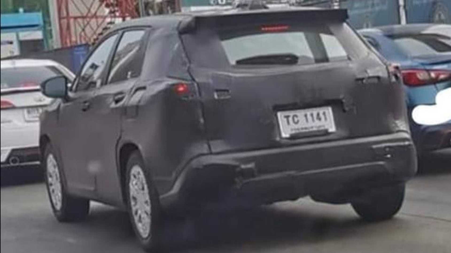 Μετά το Yaris έρχεται και η Corolla Cross!