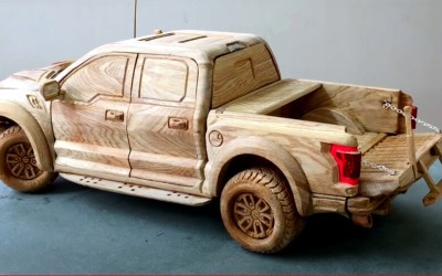 Ένα μοναδικό ξύλινο Ford-F-150