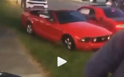 Challenger “την πέφτει” σε Mustang [Video]