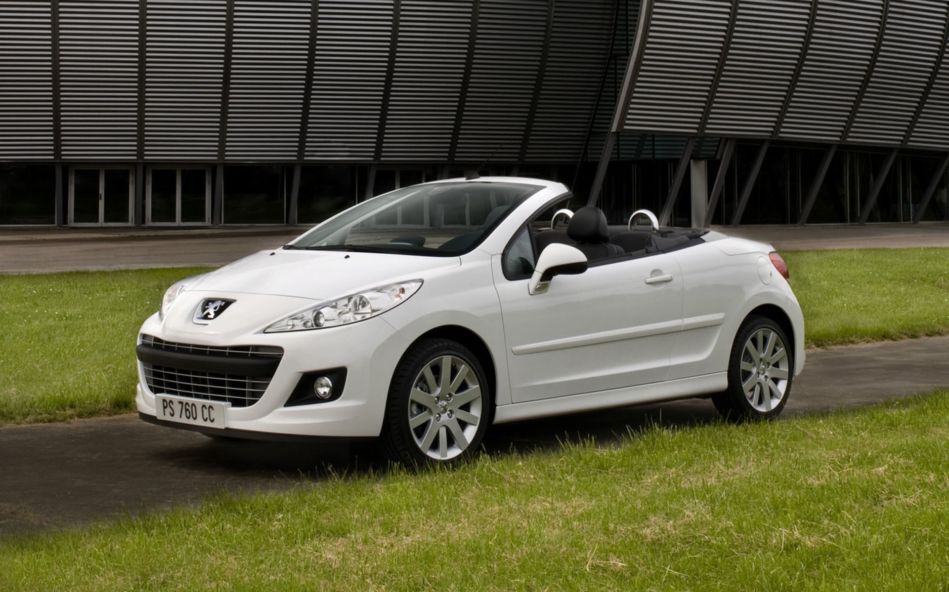 5 Μεταχειρισμένα Peugeot 207 CC
