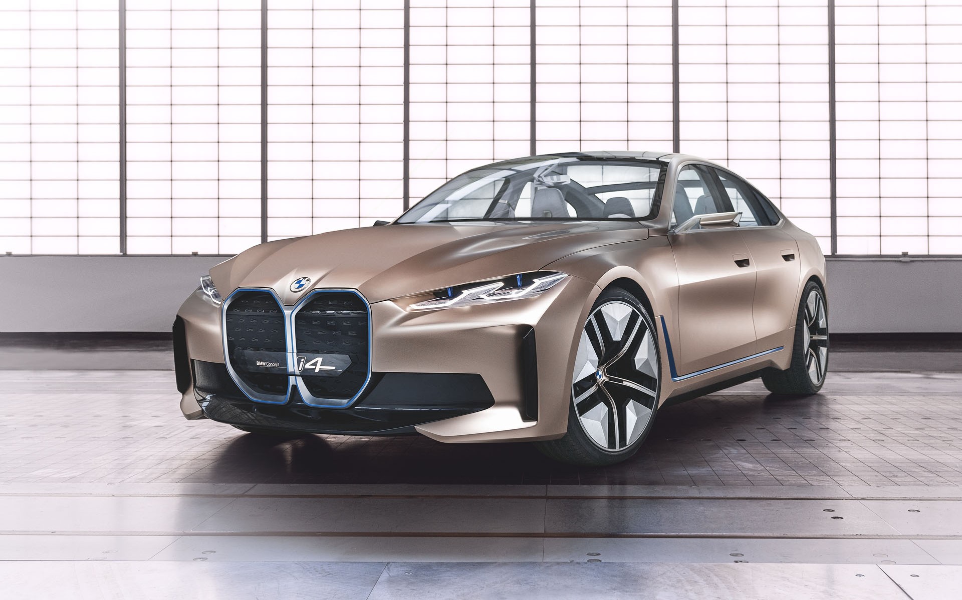 Δύο νέες ηλεκτρικές BMW στην Ελλάδα το 2021