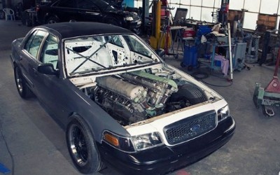 Έβαλε στο αμάξι του κινητήρα από τανκ του δευτέρου παγκοσμίου πολέμου [Video]