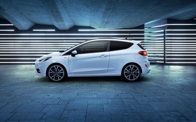 Video: Πώς λειτουργεί η υβριδική τεχνολογία στο Ford Fiesta