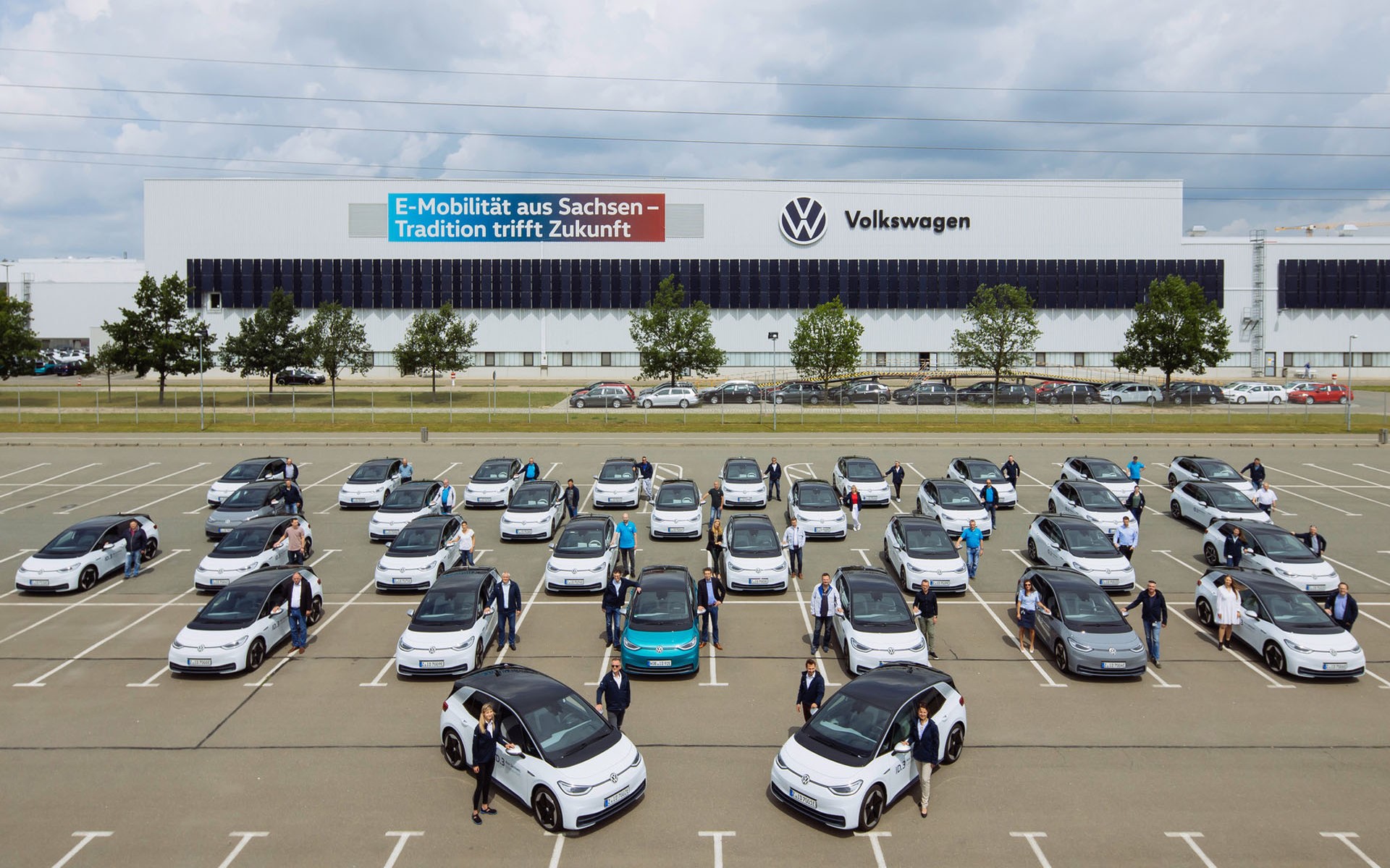 150 τυχεροί θα οδηγούν το Volkswagen ID.3 χωρίς να το αγοράσουν!