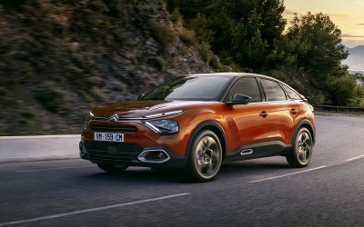 Στην Ελλάδα στα τέλη του 2020: Το νέο Citroen C4 είναι χάτσμπακ με στοιχεία crossover (video)