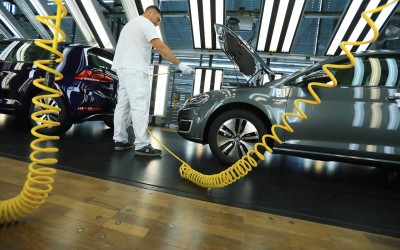 Η Volkswagen «βάζει» στον πάγο την Τουρκία