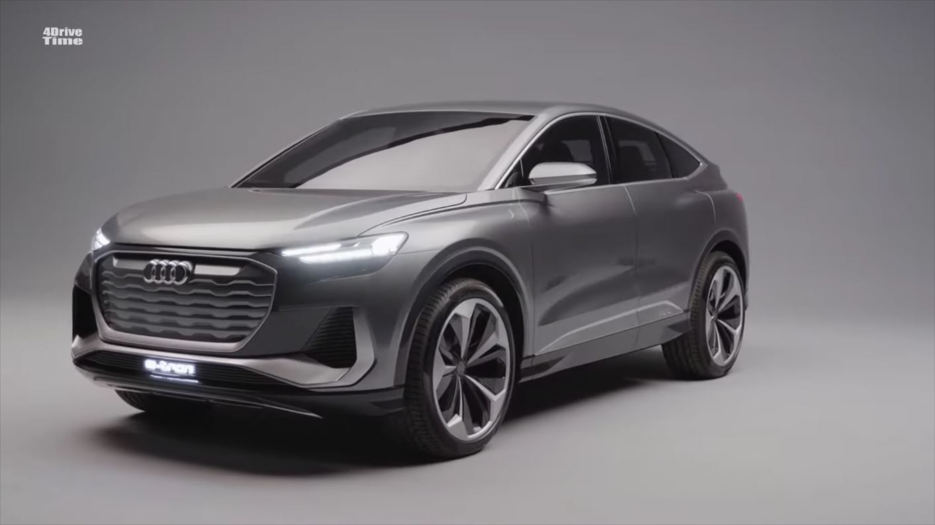Αυτό είναι το νέο Audi Q4 E-Tron Sportback concept (video)