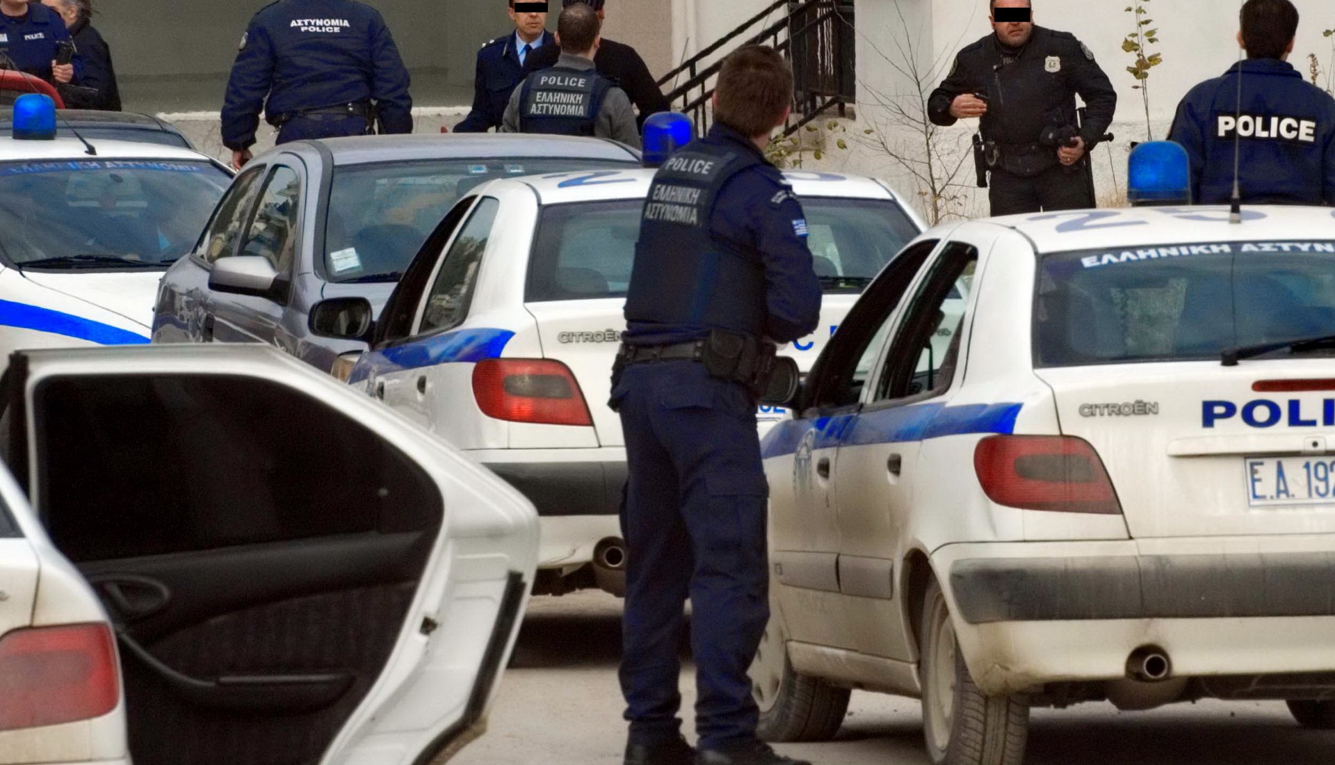 Άγρια καταδίωξη στη Δράμα - Εμβόλισαν δύο περιπολικά