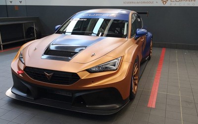 Το νέο CUPRA Leon Competicion σάρωσε στον πρώτο του αγώνα