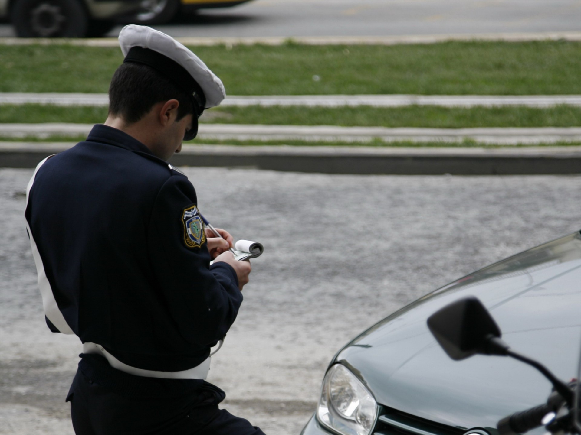 Μικρότερα πρόστιμα και ηλεκτρονικές κλήσεις του ΚΟΚ