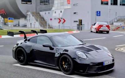 Τι τέρας ετοιμάζει πάλι η Porsche;