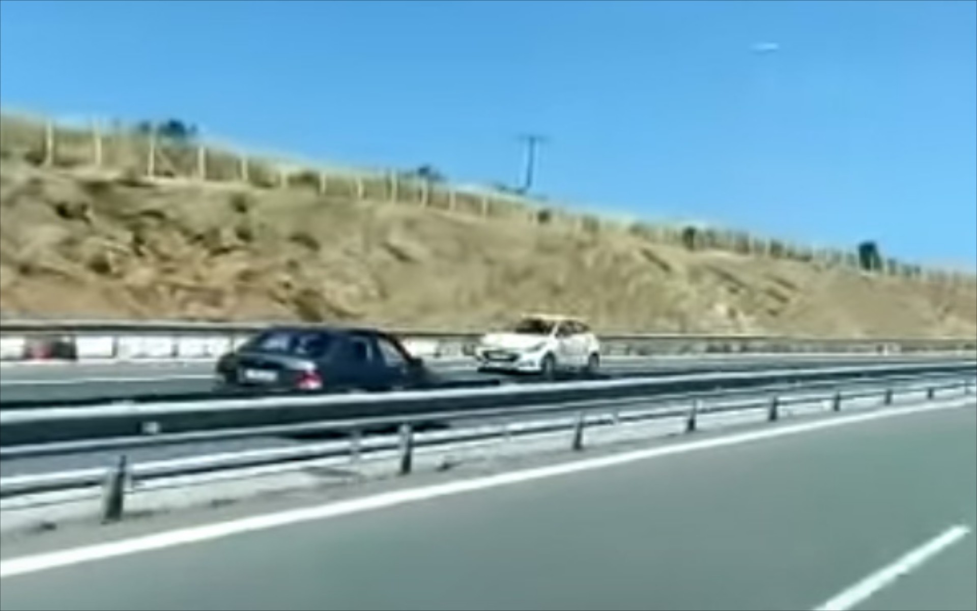 “Xάρος της ασφάλτου”: Οδηγούσε αντίθετα στον περιφερειακό Χαλκίδας-Σχηματαρίου (Video)