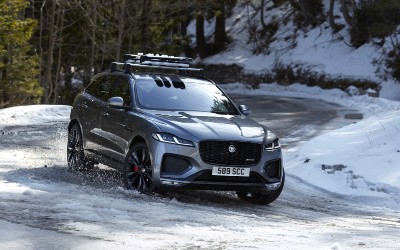 Νέα Jaguar F-Pace: Υβριδική και ριζικά μεταμορφωμένη! (Video)