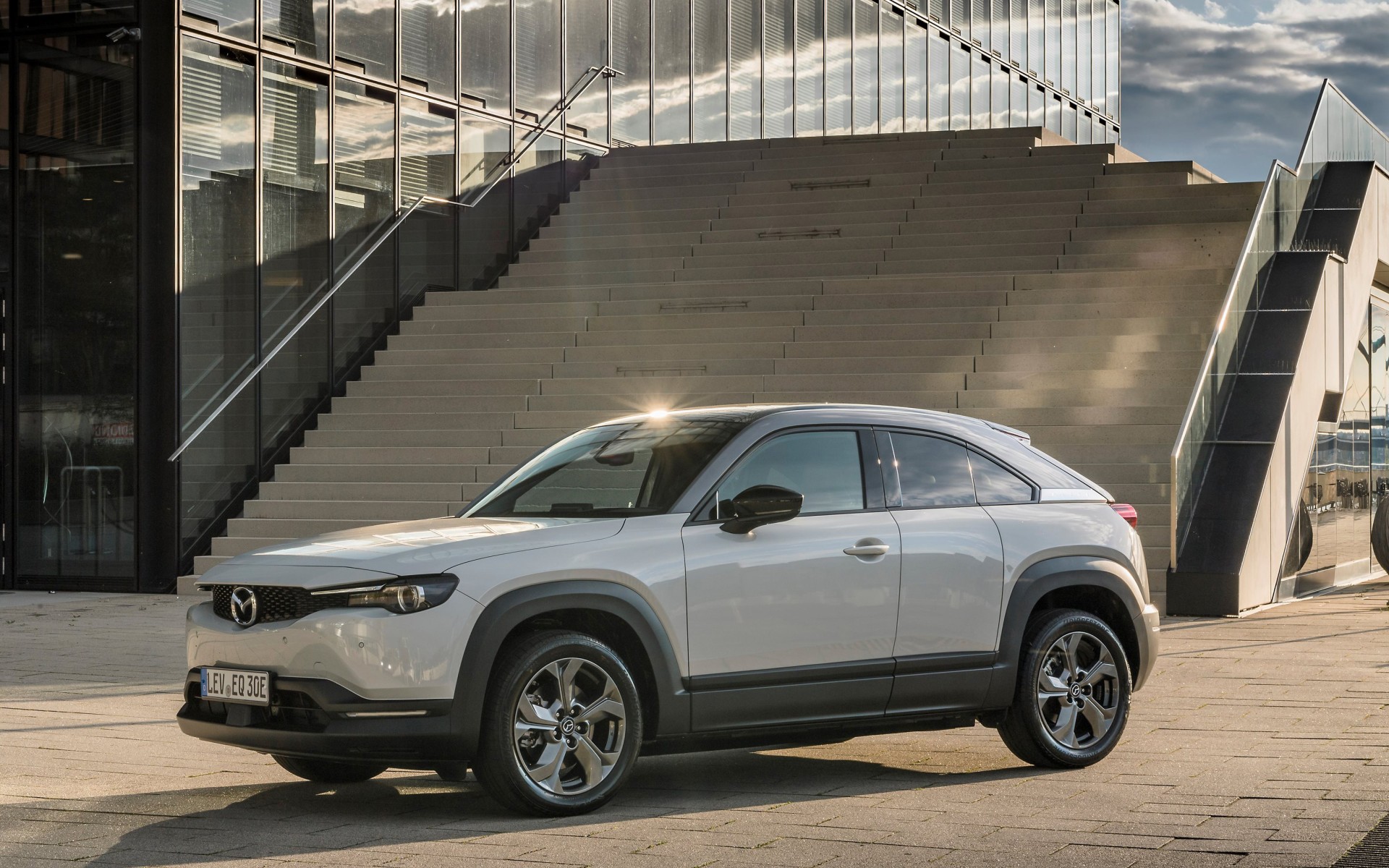 Τον Οκτώβριο στην Ελλάδα το ηλεκτρικό Mazda MX-30 – Πόσο κοστίζει